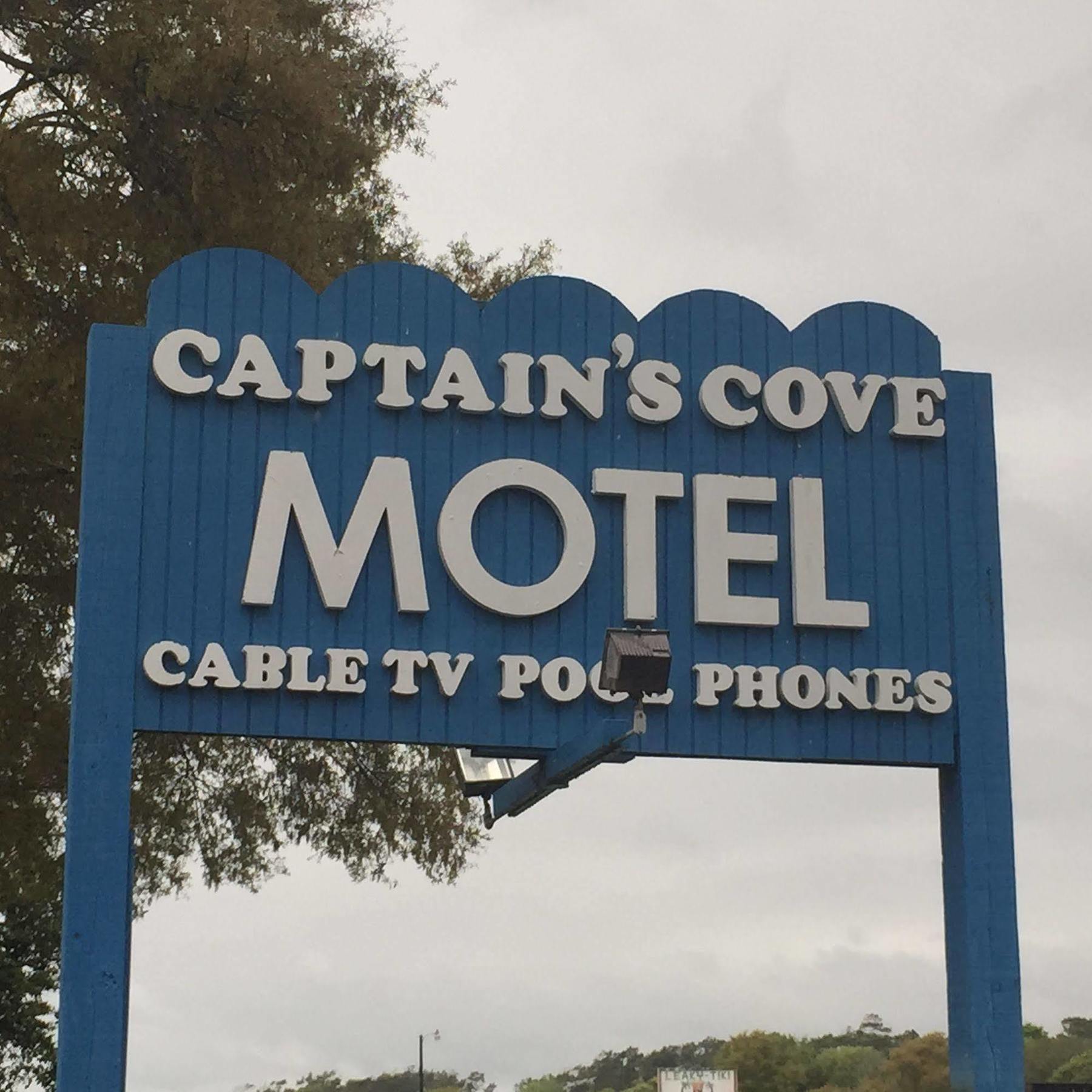 Captain'S Cove Motel Oak Island Exteriér fotografie